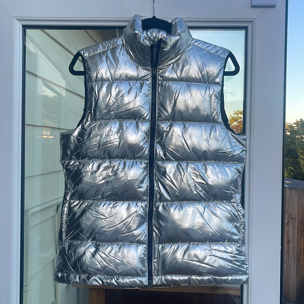 Silver Foil Chrome Puffer - Picture 1 of 9